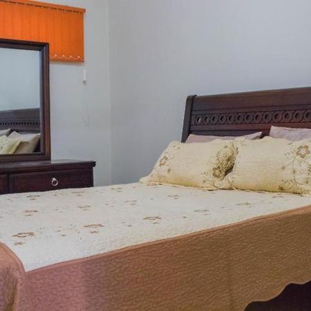 New Kingston - One Bed Room Brompton Экстерьер фото